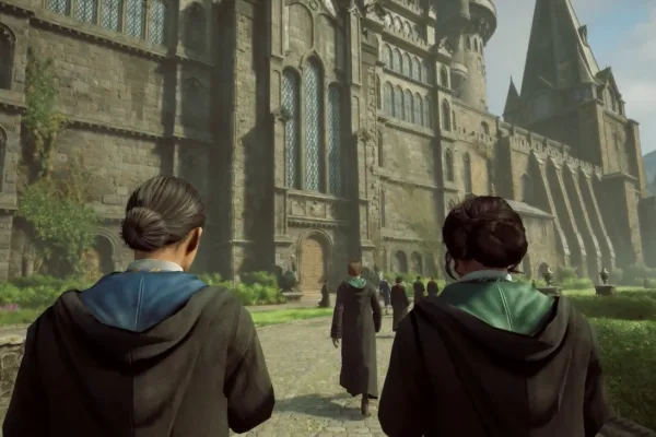 How to enable Arachnophobia mode in Hogwarts Legacy witches and wizards walking around school campus